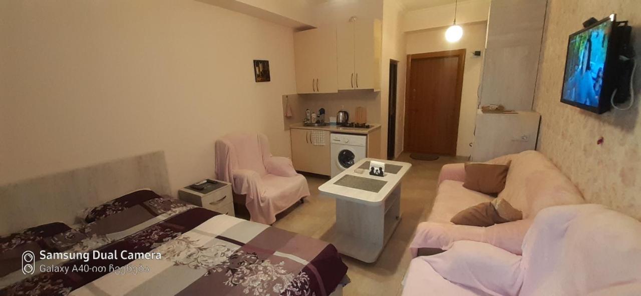 Parkside Apartament Διαμέρισμα Μπατούμι Εξωτερικό φωτογραφία